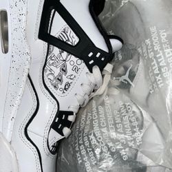 Jordan 4s