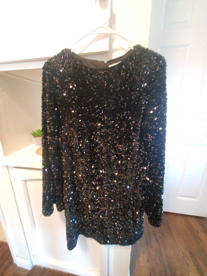 Elegant Black Sequined Dress**