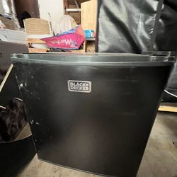 Black + Decker Mini Fridge