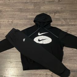 Nike Mens Pullover Hoodie & Sweatpants 