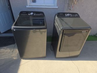 SAMSUNG WASHER AND DRYER