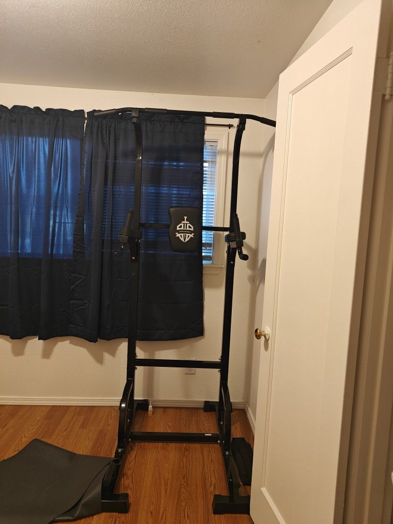 Pull Up Station