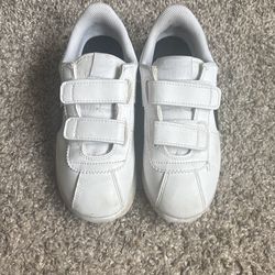 Velocro Boys Nike Sneakers