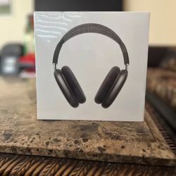 Airpods Maxes