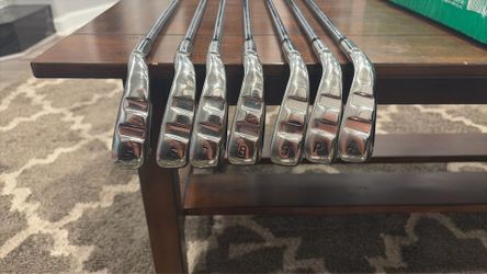 Tommy Armour 845+ Irons