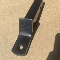 Towing hitch missing ball