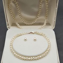 10K Freshwater pearl set