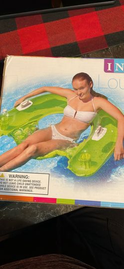 New lounge sit and float