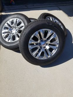 2020 GMC Denali wheel & tires