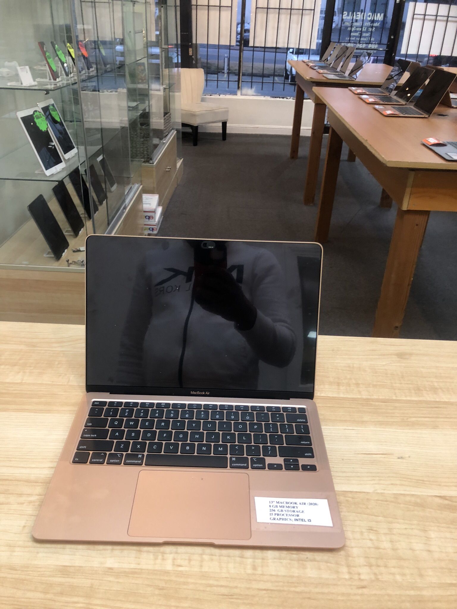 (2020) 13” MACBOOK AIR / M1 CHIP