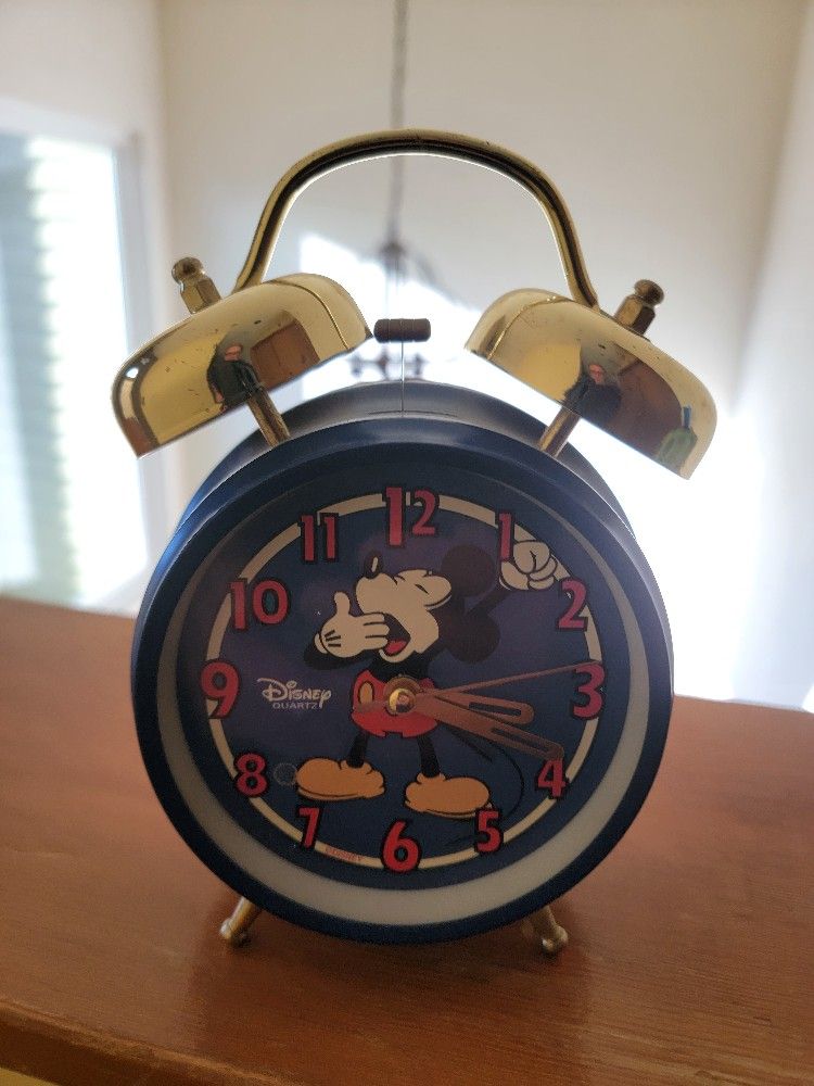 MICKEY MOUSE ALARM CLOCK