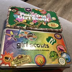 Girl scout Tin 2024 peace out AND Girl scout Tin 2024 Courage confidence character Empty COLLECTIBLES  $5