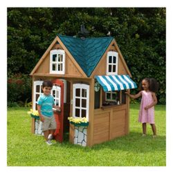 Kids Craft Outdoor Playhouse