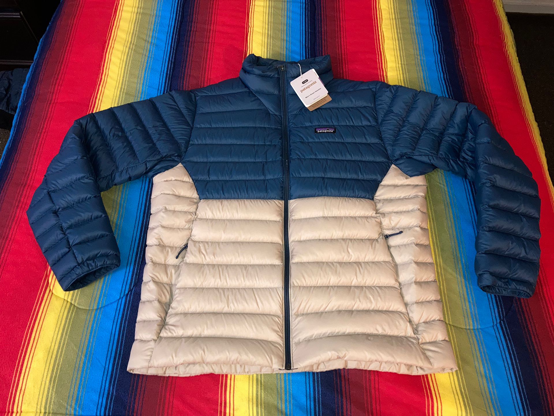 New Patagonia Two Tone Puffer Jacket XL 
