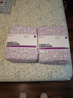 2 - NEW FULL SIZE BRUSHED MICROFIBER SHEET SETS