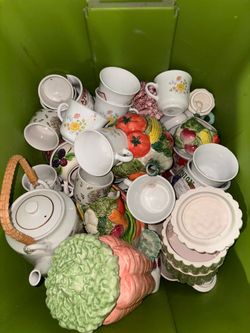 Box of vintage kitchenware, teacups, tea pots, canisters