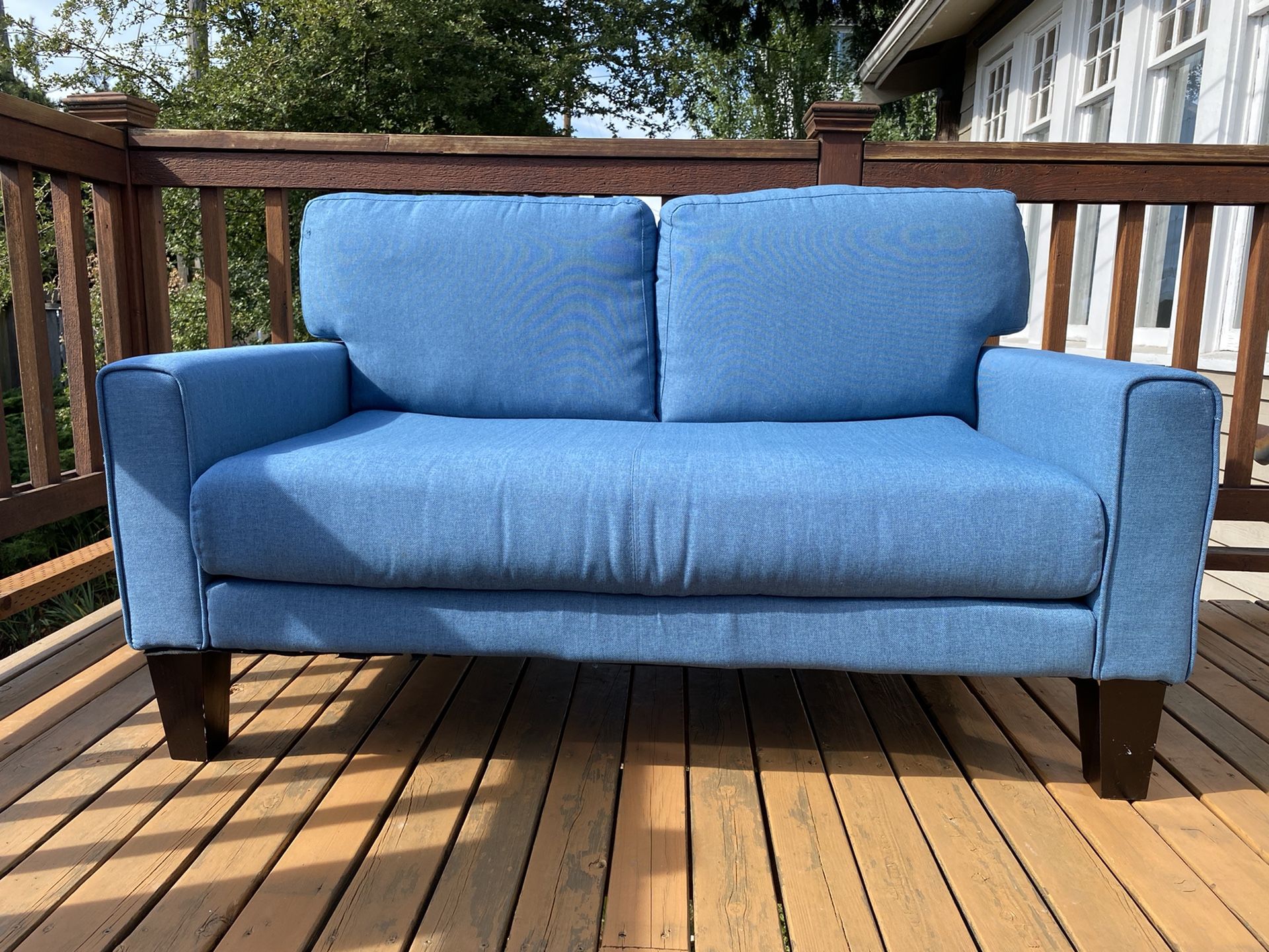 Loveseat / Small Couch Good Condition for Sale in Seattle, WA OfferUp