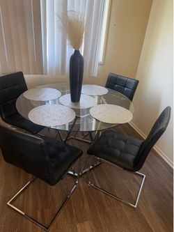 Dinning table