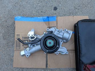 V8 Hemi 5.7  Engine Water Pump with Pulley  Chrysler, Dodge, Ram etc