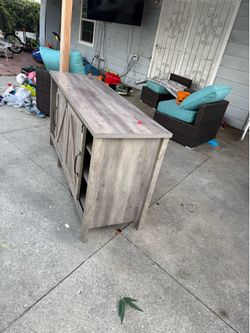 Tv stand