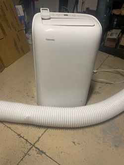 MOBILE TIPE AIR CONDITIONER TOSHIBA