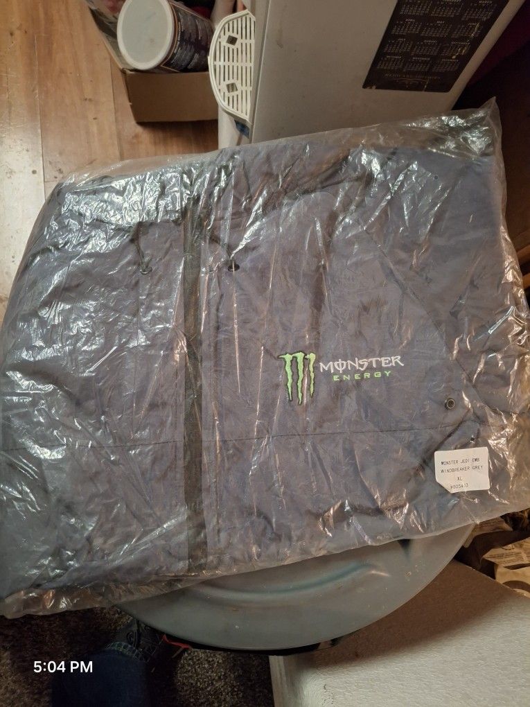 Monster Windbreaker/rain Jacket NEW XL