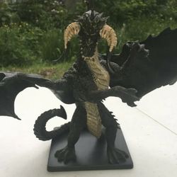 D&D Icons Gargantuan Black Dragon (Out of Box)