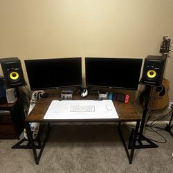 KRK Rokit 5” Studio Monitors and Stands