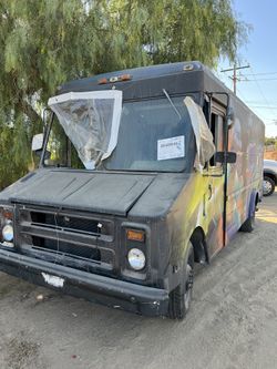 1985 Chevy Box Van