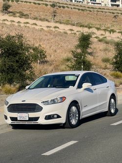 2013 Ford Fusion Hybrid