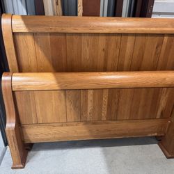 Vaughan-Basset Solid Oak Sleigh Bed, Queen