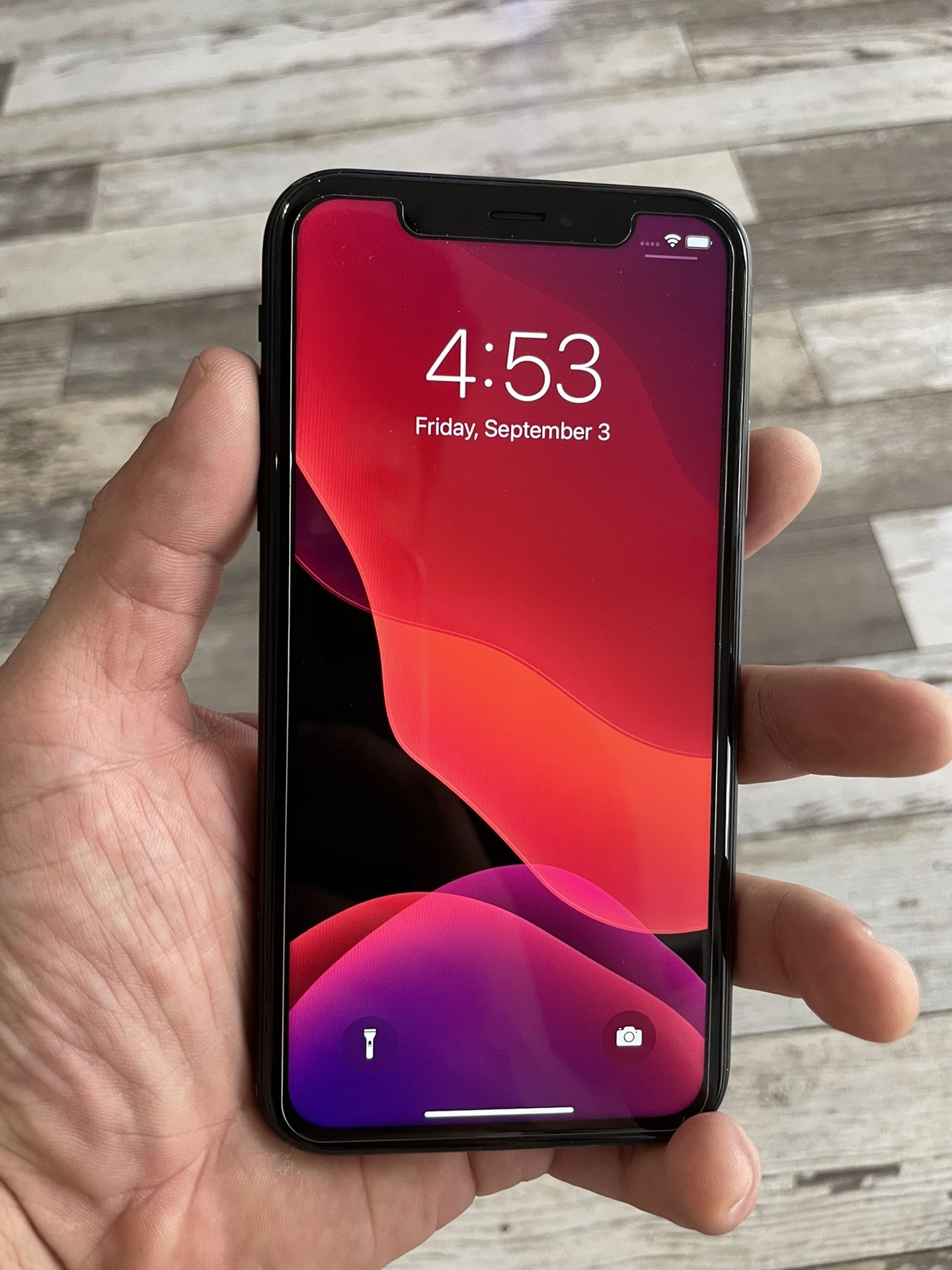 iPhone XR Excellent Condition W/ Charger