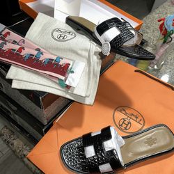 Sandal