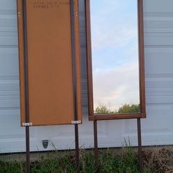 2 mirrors in  excellent condition.