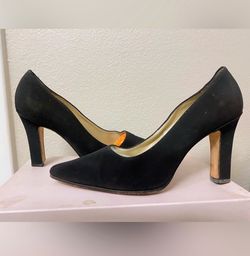 Women’s Black Pumps ~ Sz 7.5