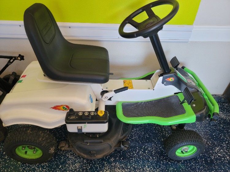 E-30 Inch. 72 VOLT Lithium-Ion BATTERY Rear Engine Riding Mower