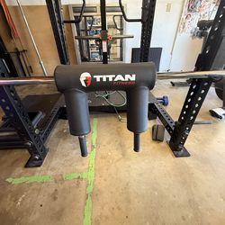 Titan safety squat bar