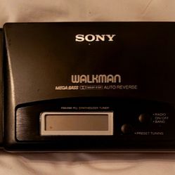 The Original Sony Walkman 1989 with Cases and Papers