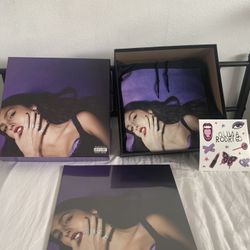 GUTS vinyl + hoodie boxset