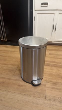 Stainless Steel Step Trash Can