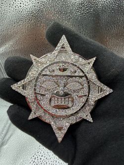 Moissanite vvs Custom Pendant