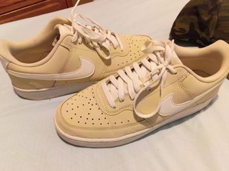 Nike light brown low top size 10
