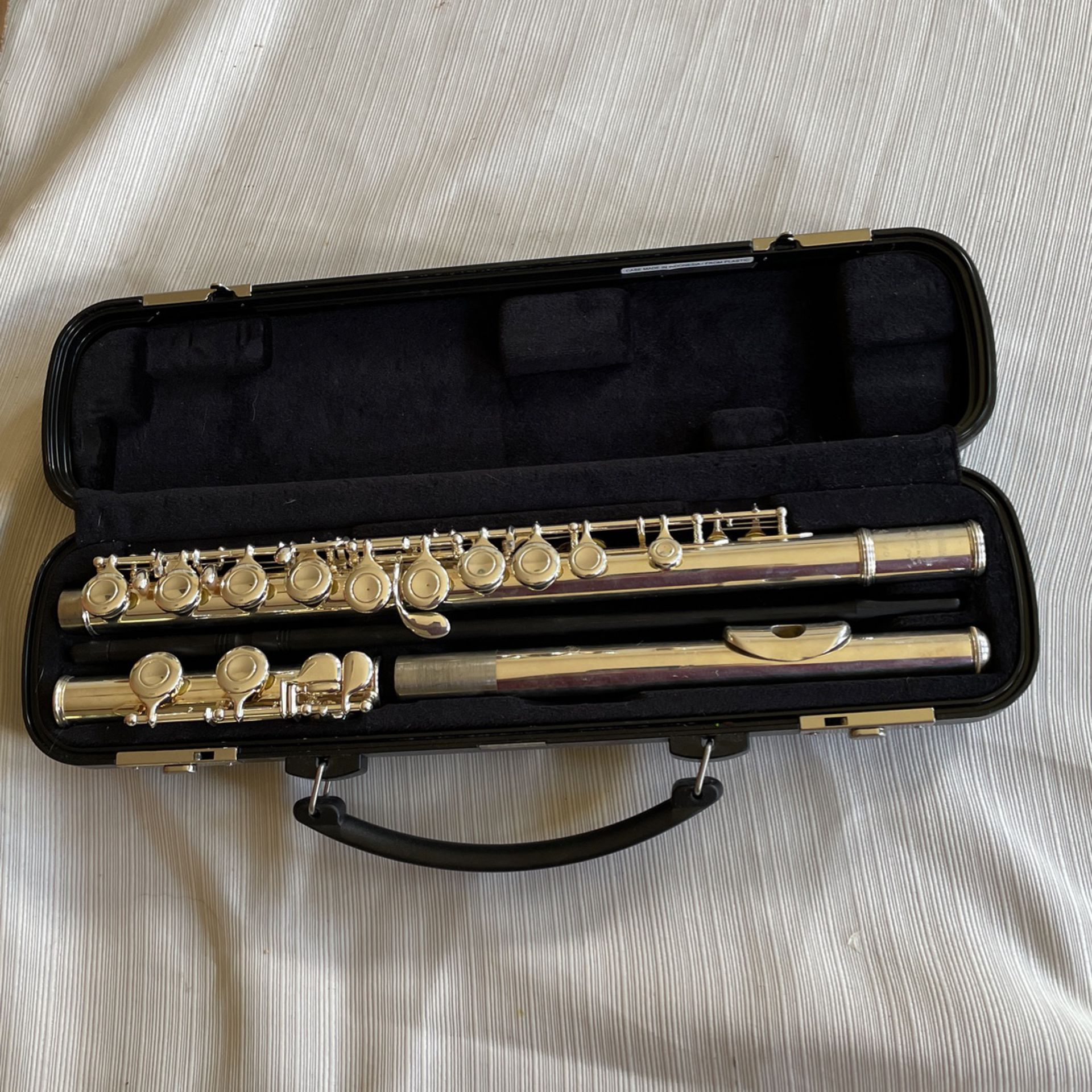 Yamaha Advantage 200AD Flute with carrying case