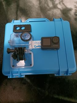 Small camera with underwater case $30