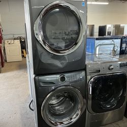 🔥 Electrolux Gas Washer & Dryer Set – Excellent Condition! 🔥