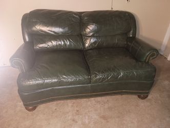 Love seat
