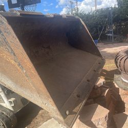 Bobcat Standard 5ft Bucket 60 Inches 