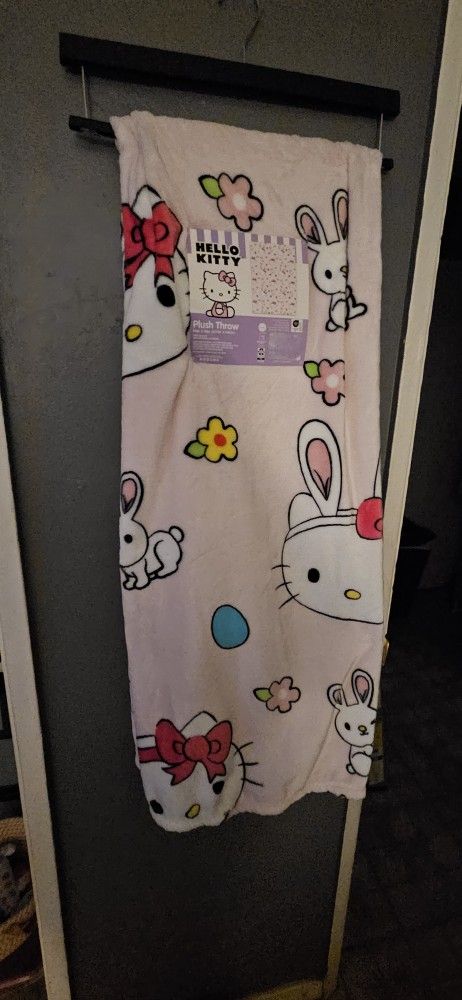 Hello Kitty Blanket