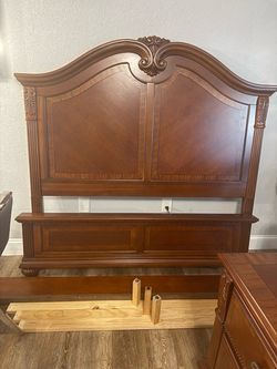 Queen bedroom set in brown