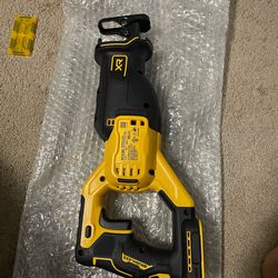 DEWALT 20V MAX